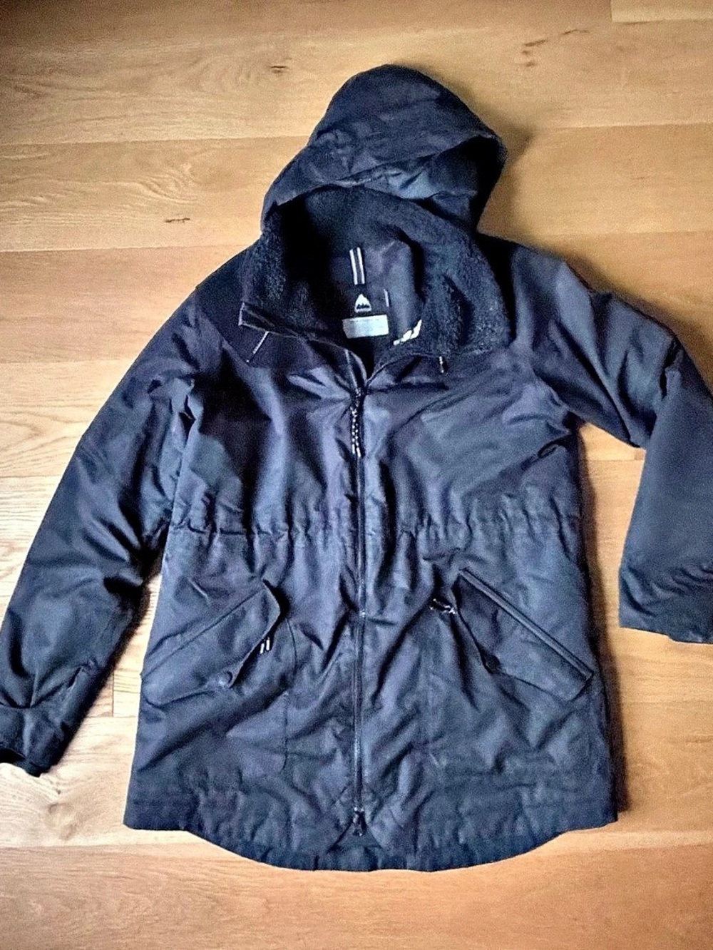 Burton Prowess Jacket women’s Black Hooded Jacket Size L